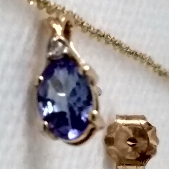 10k solid gold tanzanite & diamond set - Picture 4 of 16